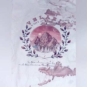 Velaris Graphic Tee in White and Pink